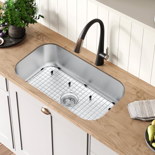 Costway 31'' Undermount 304 Stainless Steel Single Bowl Kitchen Sink with Accessories (Like New) - F501 - Image 11