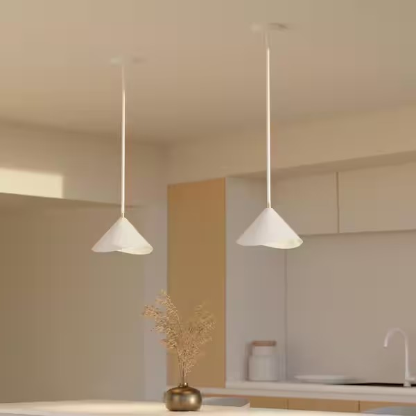 Aundra Matte White 1-Light Pendant Light - Used